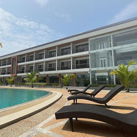 River Palm Hotel And Resort Powered By Cocotel Bugallon Luaran gambar